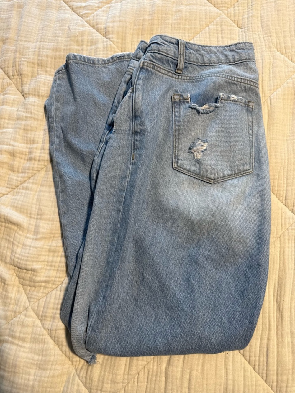 Zenana Outfitters Light Blue Straight Leg Jeans